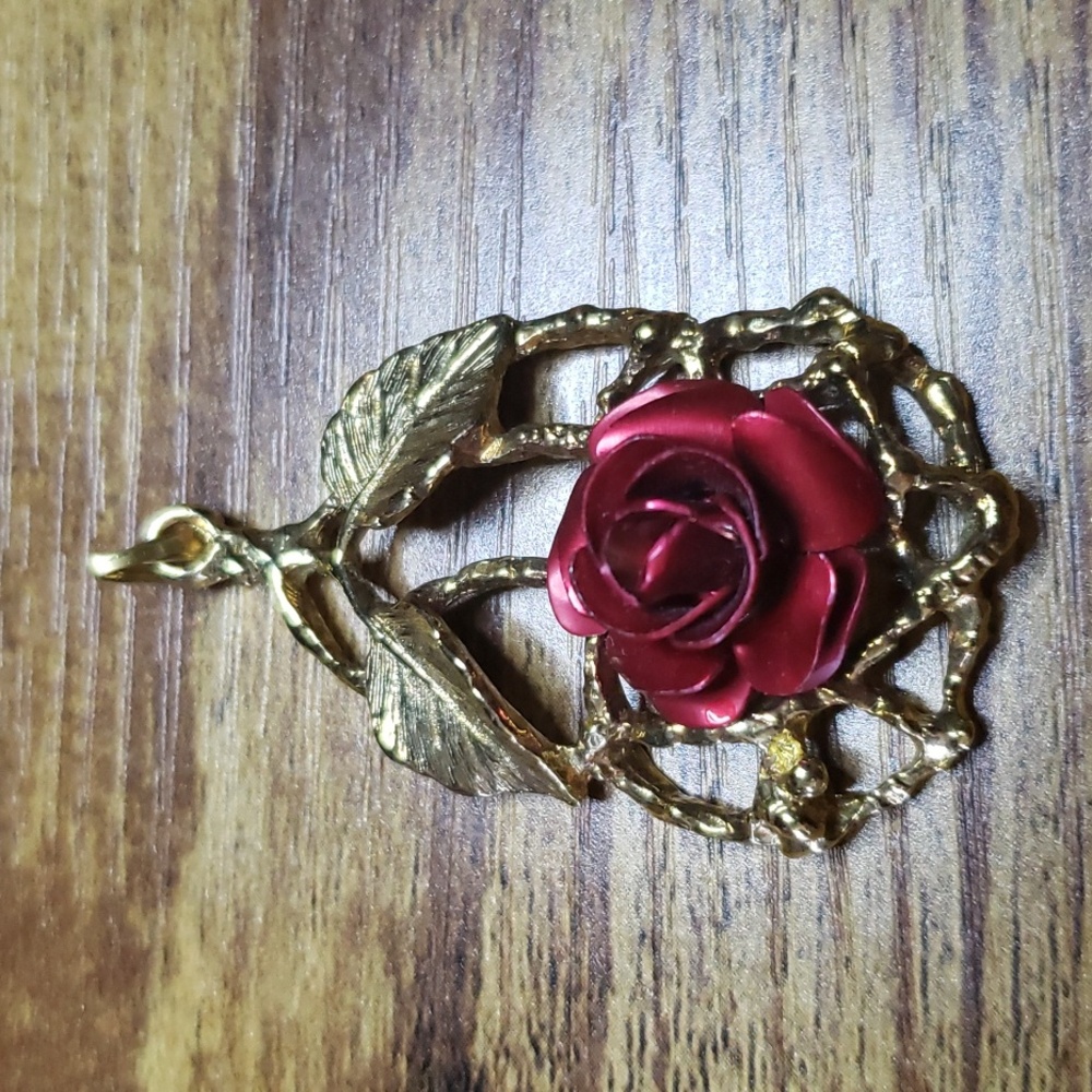 Vintage Red Rose Goldtone Pendant